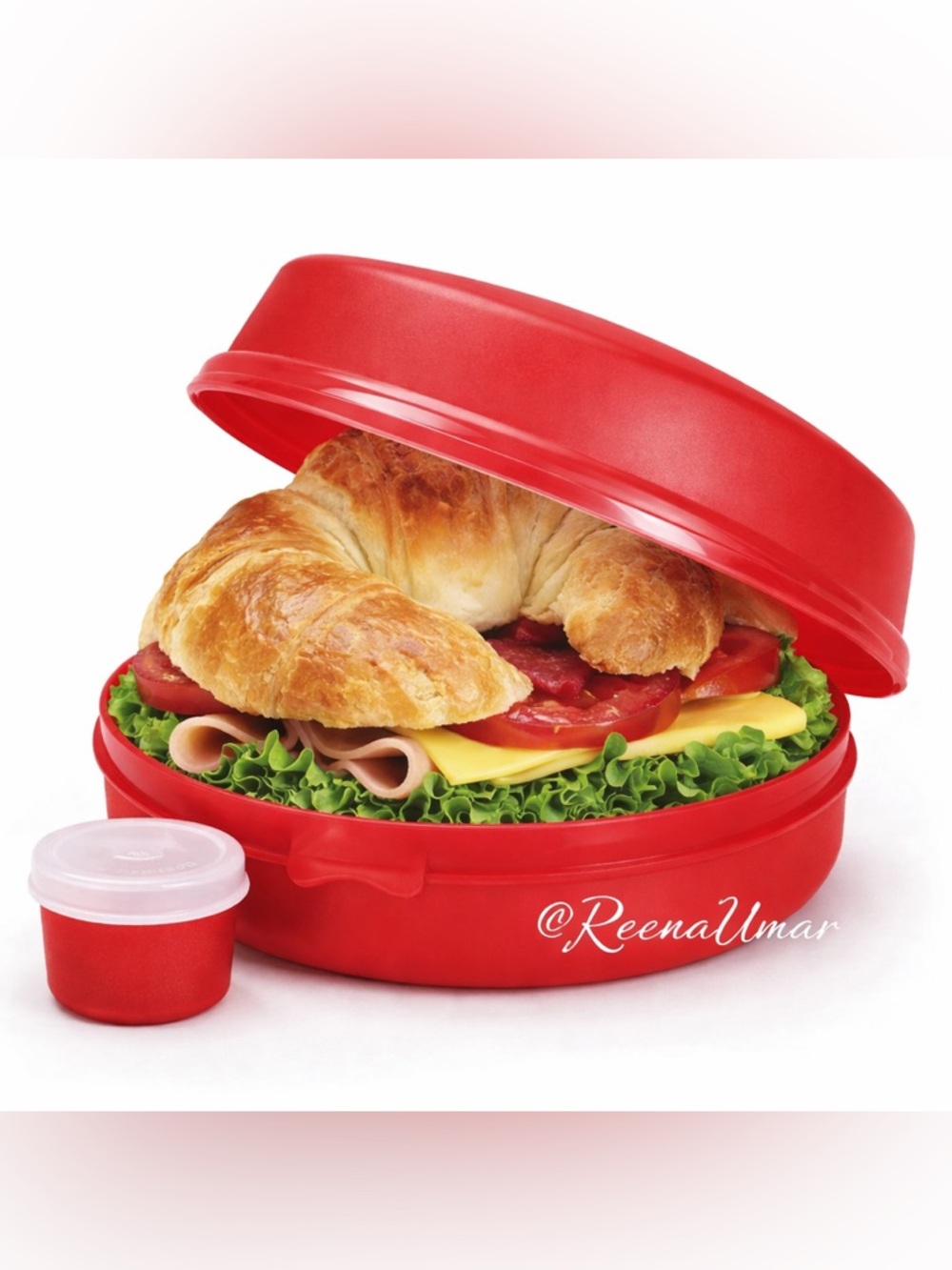 Vintage Tupperware Round Red Bagel/Salad/Sandwich Keeper with Smidget